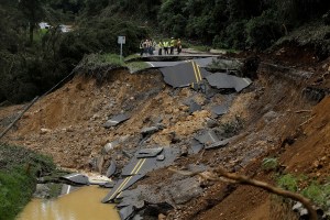 Ascienden a 11 las víctimas por huracán Nate en Costa Rica