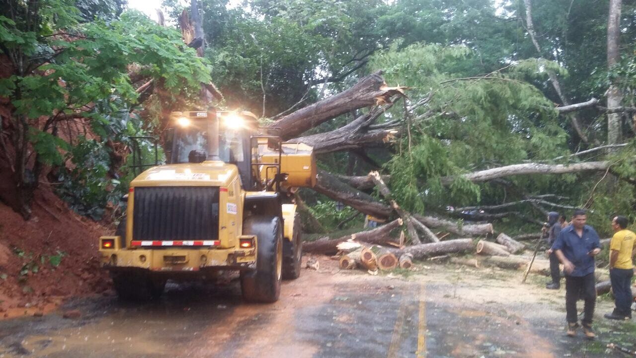 La Cruz Roja de Costa Rica hace 97 rescates de emergencia por tormenta Nate
