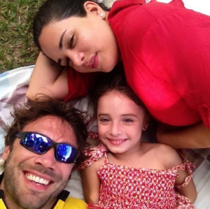 El padre de Mónica Spears publicó inédita foto de la fallecida actriz junto a su hija
