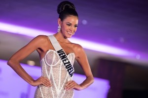 Keysi Sayago llegó a Venezuela luego del Miss Universo (Foto)
