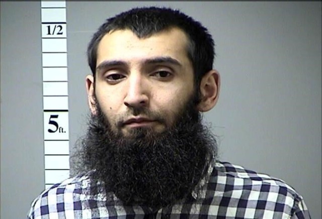 Sayfullo Saipov, detenido por el ataque con una camioneta en Nueva York, en una fotografía entregada por un tercero. 1 de noviembre de 2017.  Departamento de Correcciones del condado de St. Charles/vía REUTERS. ATENCIÓN EDITORES - ESTA IMAGEN HA SIDO ENTREGADA POR UN TERCERO.