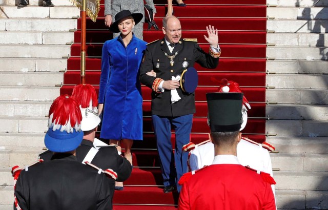 Prince Albert II of Monaco and his wife Princess Charlene leave Monaco's Cathedral during the celebrations marking Monaco's National Day, November 19, 2017. REUTERS/Eric Gaillard