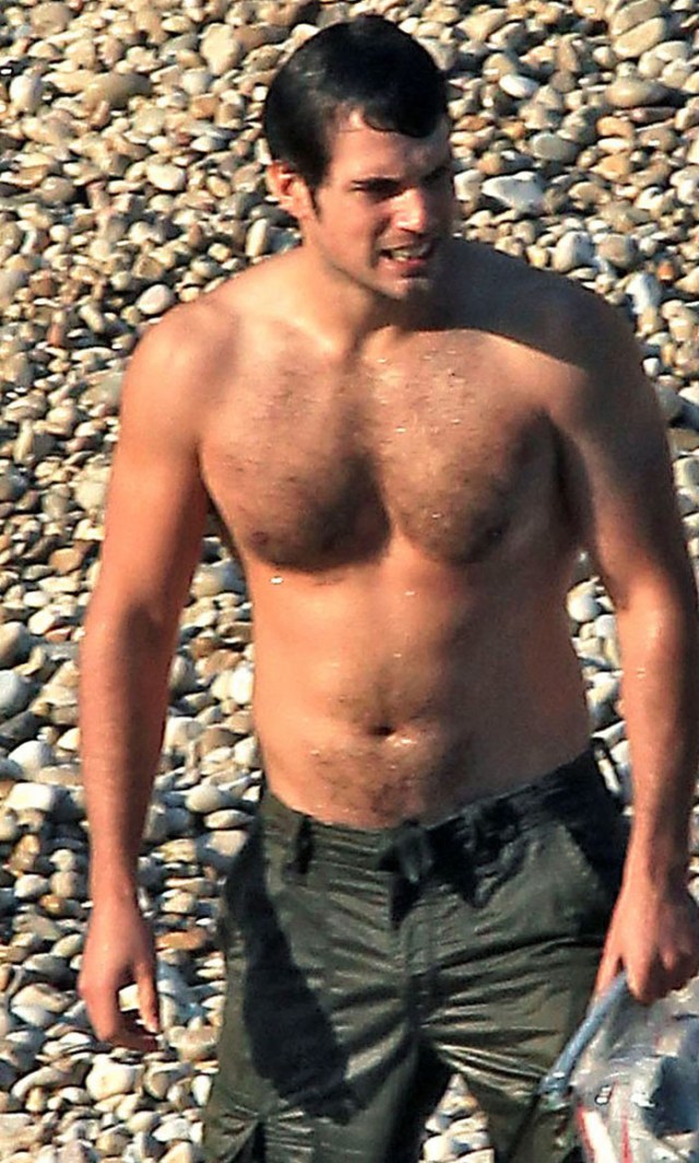 ©BAUER-GRIFFIN.COM  British actor, Henry Cavill gets all wet while filming the upcoming movie "The Cold Light of Day" in which he will star opposite Bruce Willis. NON-EXCLUSIVE   September 7, 2010 Job: 100908H2  Javea, Spain www.bauergriffin.com www.bauergriffinonline.com [042901]