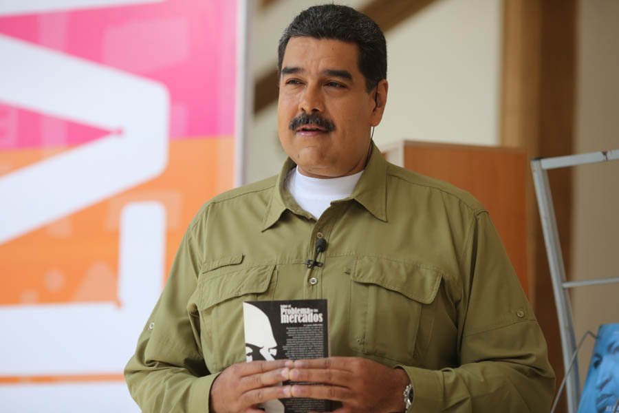 Maduro agradece a la MUD por sentarse en su “mesa de diálogo”