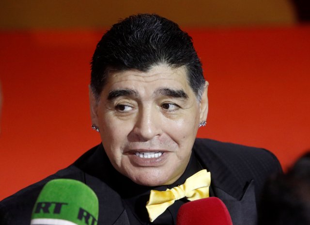 Soccer Football - 2018 FIFA World Cup Draw - State Kremlin Palace, Moscow, Russia - December 1, 2017 Diego Maradona speaks to the media as he arrives ahead of the draw REUTERS/Sergei Karpukhin