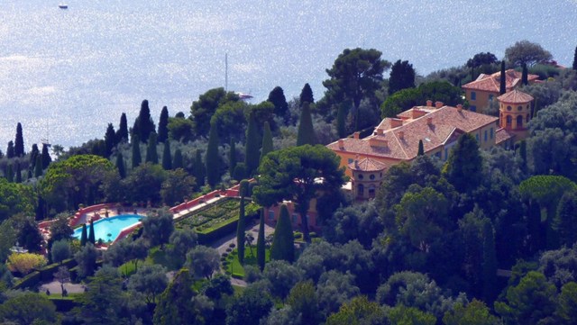 Villa Leopolda, castillo construido en 1902 por Leopoldo II de Bélgica en la Costa Azul francesa. El complejo está valorado en 500 millones de dólares.