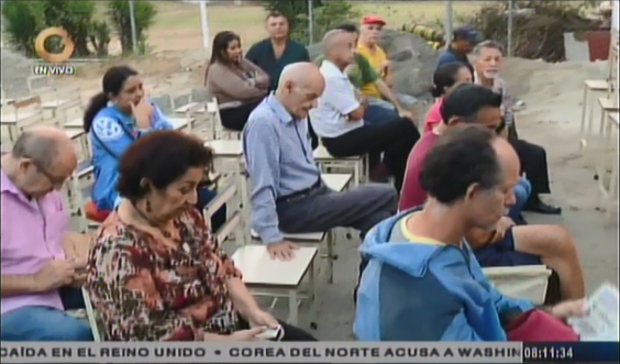 Poca afluencia de votantes en el Colegio Gustavo Herrera de Chacao 8:10 am