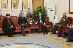 Jorge Arreaza inicia visita en China para “profundizar” alianzas