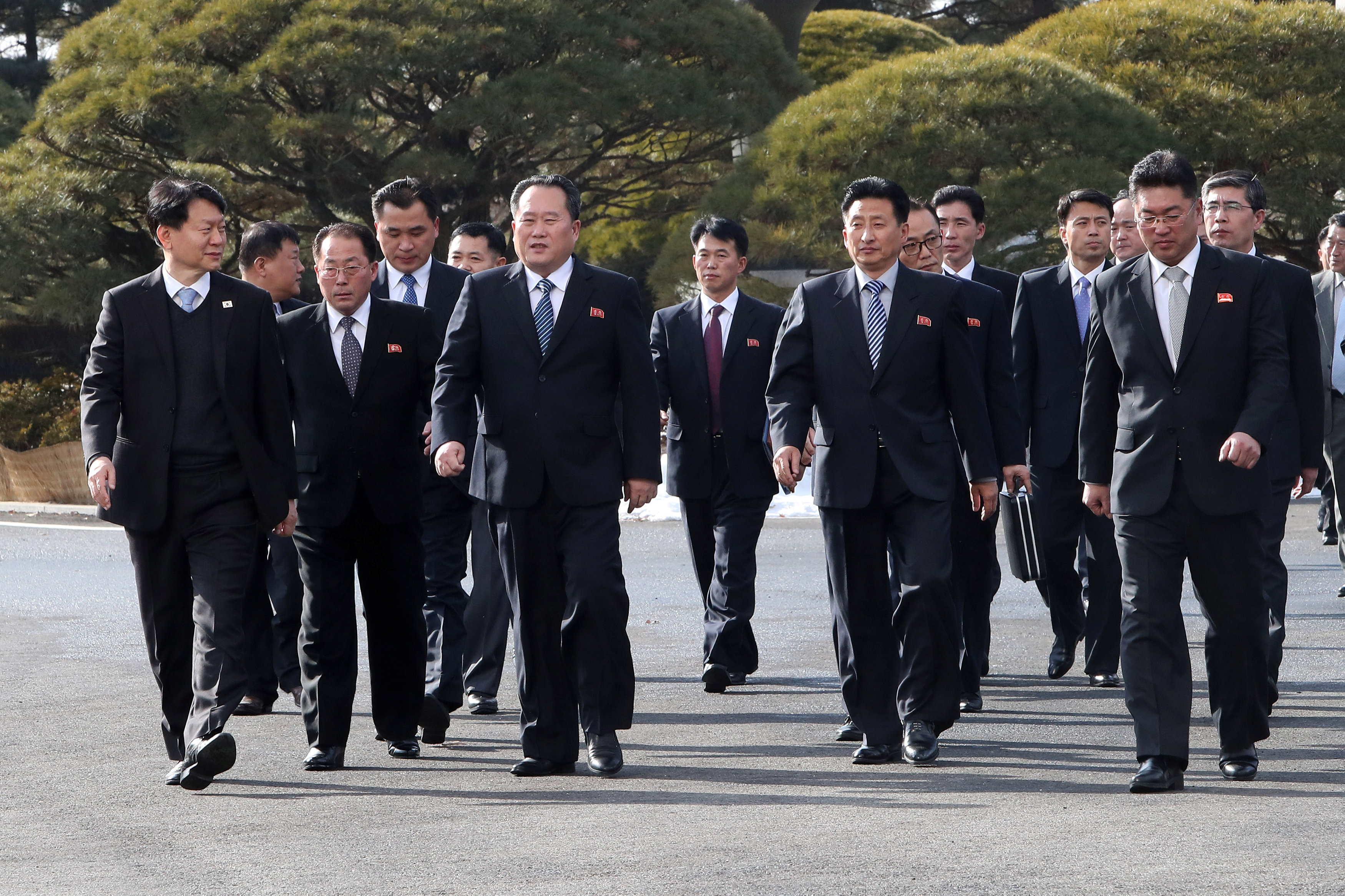 Las dos Coreas aceptan restablecer su línea telefónica militar directa