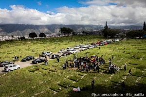 Sin autorización de familiares entierran cuerpo de Óscar Pérez en el Cementerio del Este #21Ene