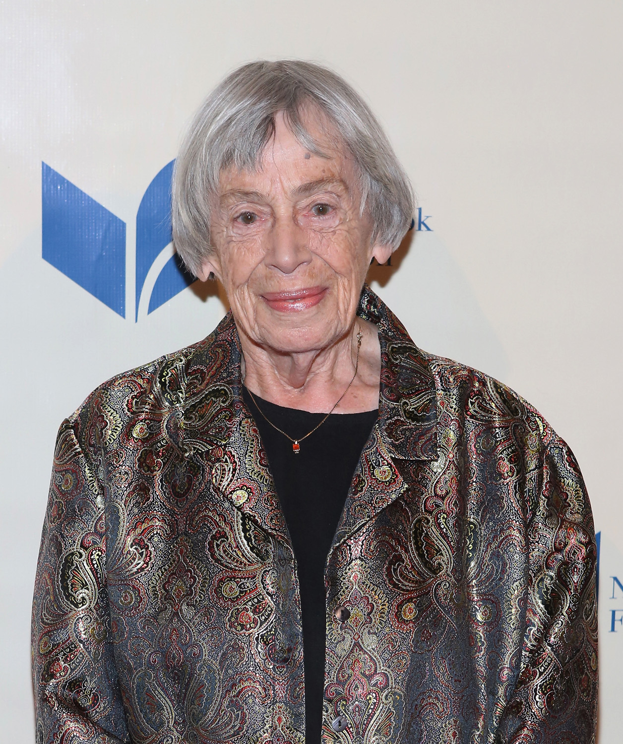 Escritora estadounidense Ursula Le Guin muere a los 88 años