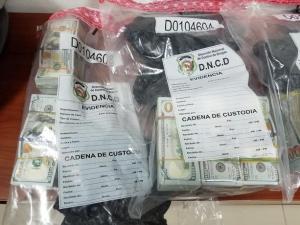 Decomisan 500 mil dólares a un venezolano y dos dominicanos en Santo Domingo
