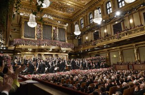 Con la delicadeza de Muti, la Filarmónica de Viena da la bienvenida al 2018
