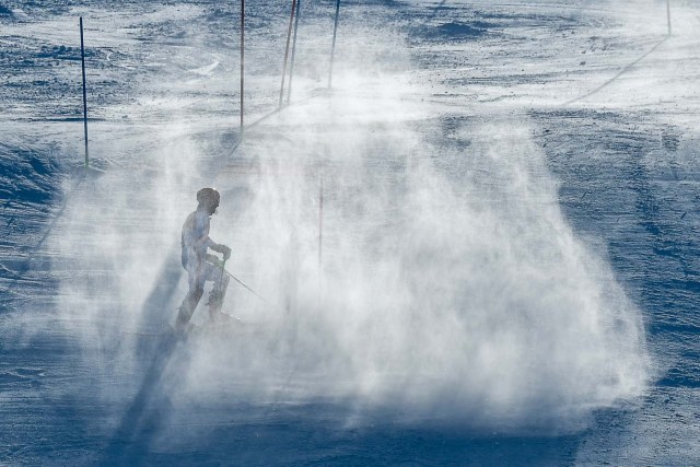 Austria's Marcel Hirscher competes in the Men's Slalom at the Yongpyong Alpine Centre during the Pyeongchang 2018 Winter Olympic Games in Pyeongchang on February 22, 2018. / AFP PHOTO / Kirill KUDRYAVTSEV