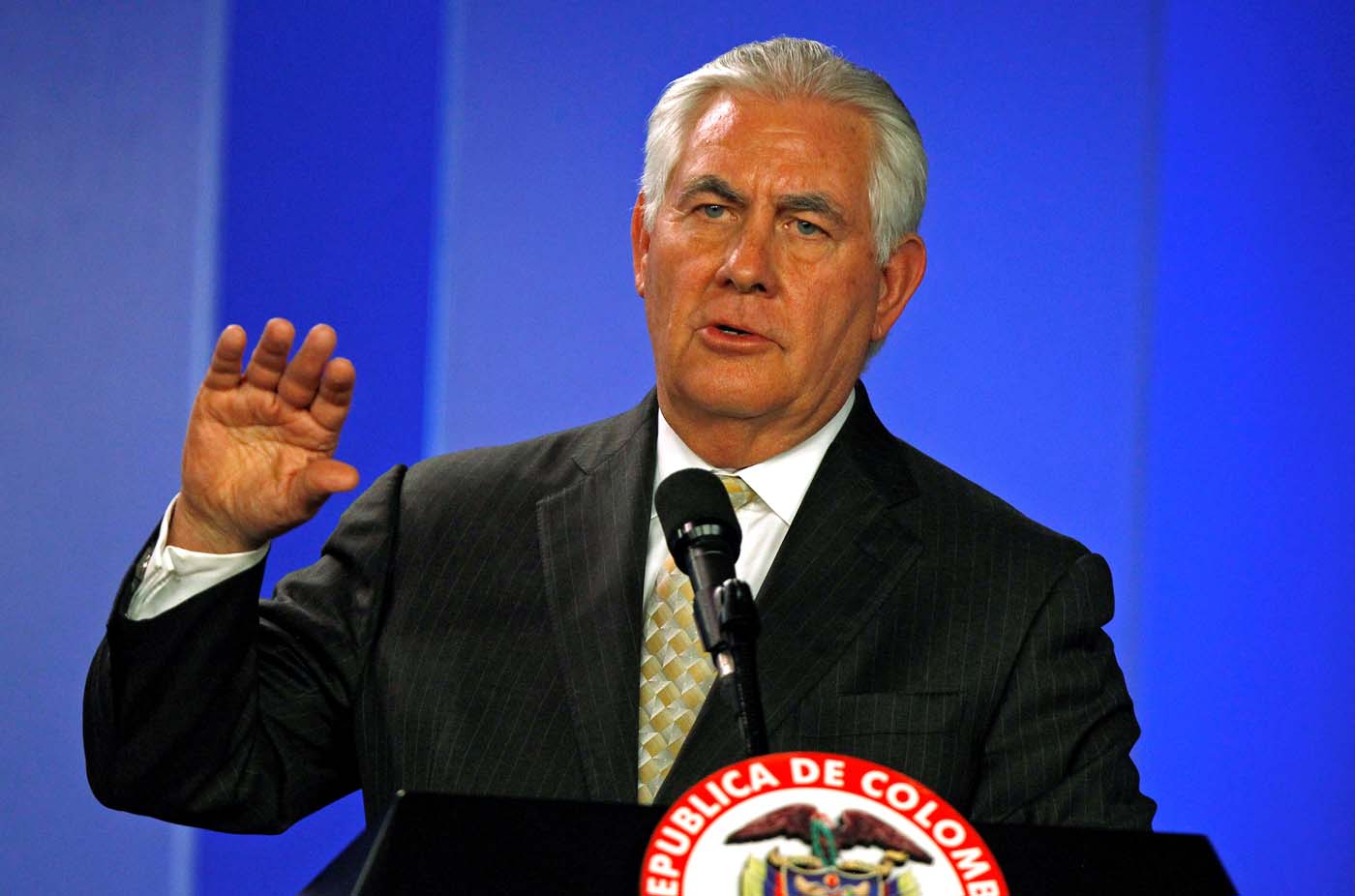 Rex Tillerson planteó la posibilidad de que militares venezolanos derroquen a Maduro