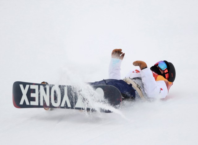 Snowboarding - Pyeongchang 2018 Winter Olympics - Men's Halfpipe Finals - Phoenix Snow Park – Pyeongchang, South Korea – February 14, 2018 - Yuto Totsuka of Japan competes. REUTERS/Mike Blake
