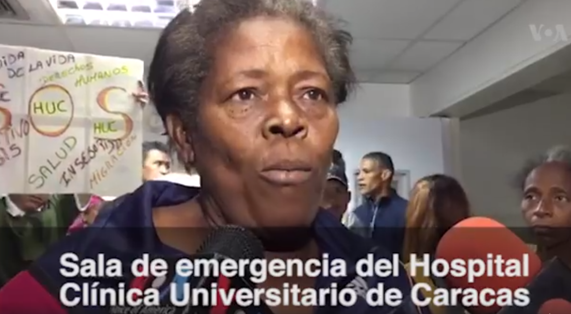 Familiar de paciente recluido en el Hospital Universitario de Caracas: Se me ira a morir porque aquí no hay nada (Video)