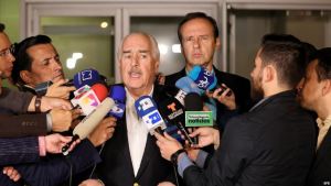 Andrés Pastrana: “No me amedrentó Pablo Escobar, menos un embajador cubano” (+video)