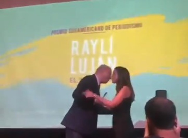 recibió Premio Sudamericano de Periodismo en Argentina