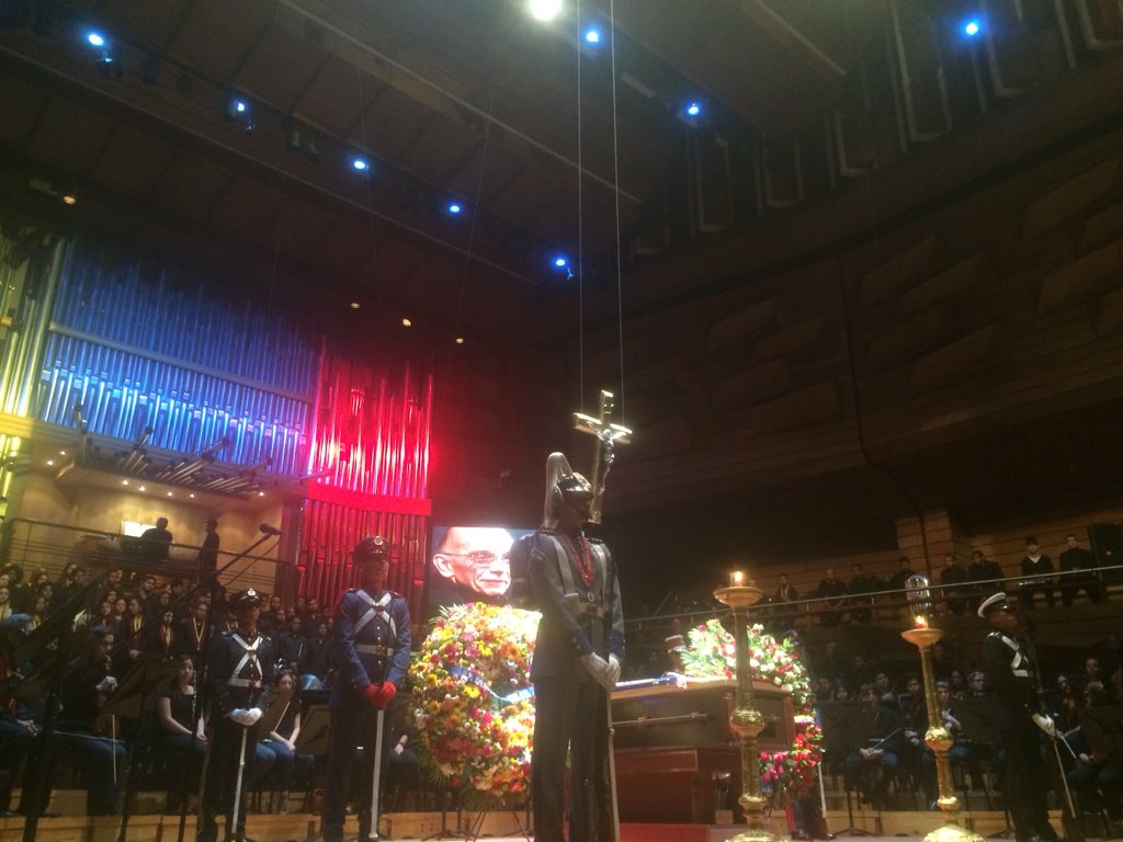 Así rindieron honores al maestro Abreu en capilla ardiente (fotos y video)