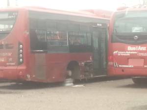 Mientras miles sufren por falta de transporte, gobierno deja que autobuses se pudran en Anzoátegui (Fotos)