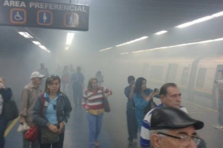 Reportan vagón del Metro con escape de humo en Altamira