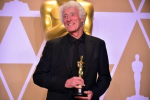Legendario director de fotografía Roger Deakins gana un Óscar más que merecido