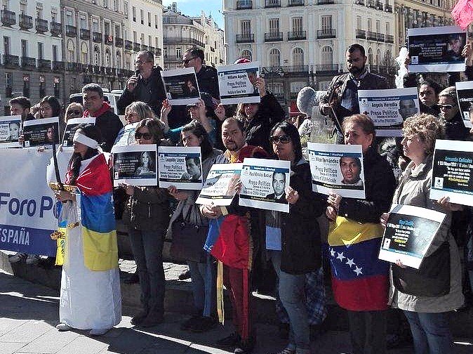Foro Penal realizó acto por la libertad de los presos políticos en Madrid