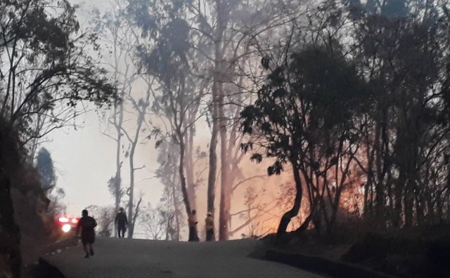 Incendio en el Waraira Repano // Foto @RVAraguayan