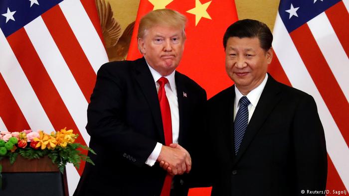 EEUU y China aumentan la presión en su guerra comercial