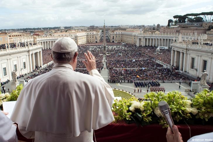 El papa Francisco recibirá a Macron a finales de junio