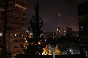 Misiles israelíes impactan cerca del aeropuerto de Damasco
