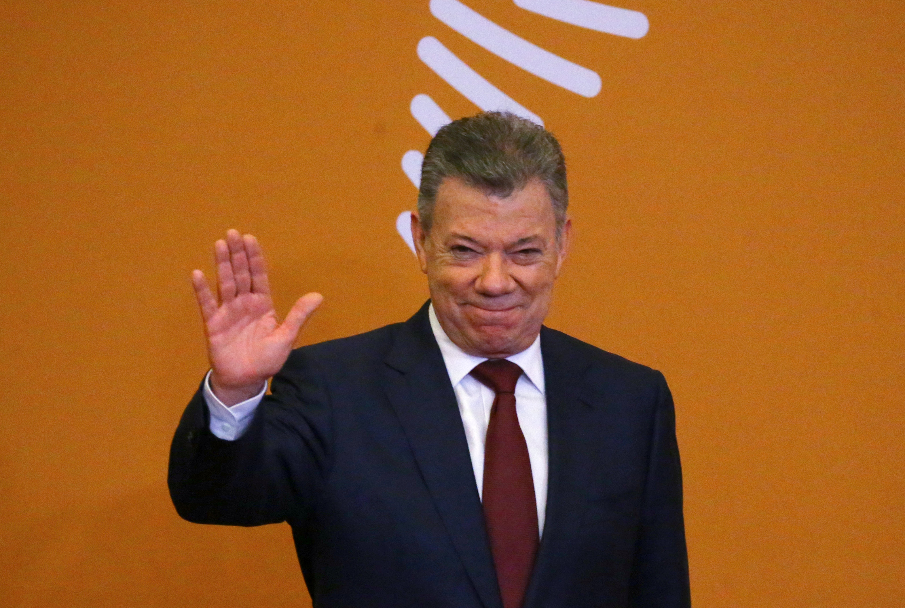 Santos urge cambiar estrategia mundial antidrogas en la ONU