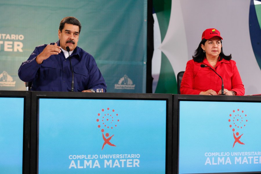 Maduro agradece al Papa porque “le calló la boca” a la oposición