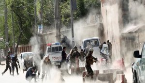 Mueren 11 niños en ataque suicida contra convoy de OTAN en Afganistán