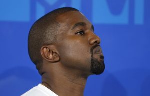 Se acabó el sueño “wakandiano”: Kanye West se retiró de la carrera presidencial en EEUU