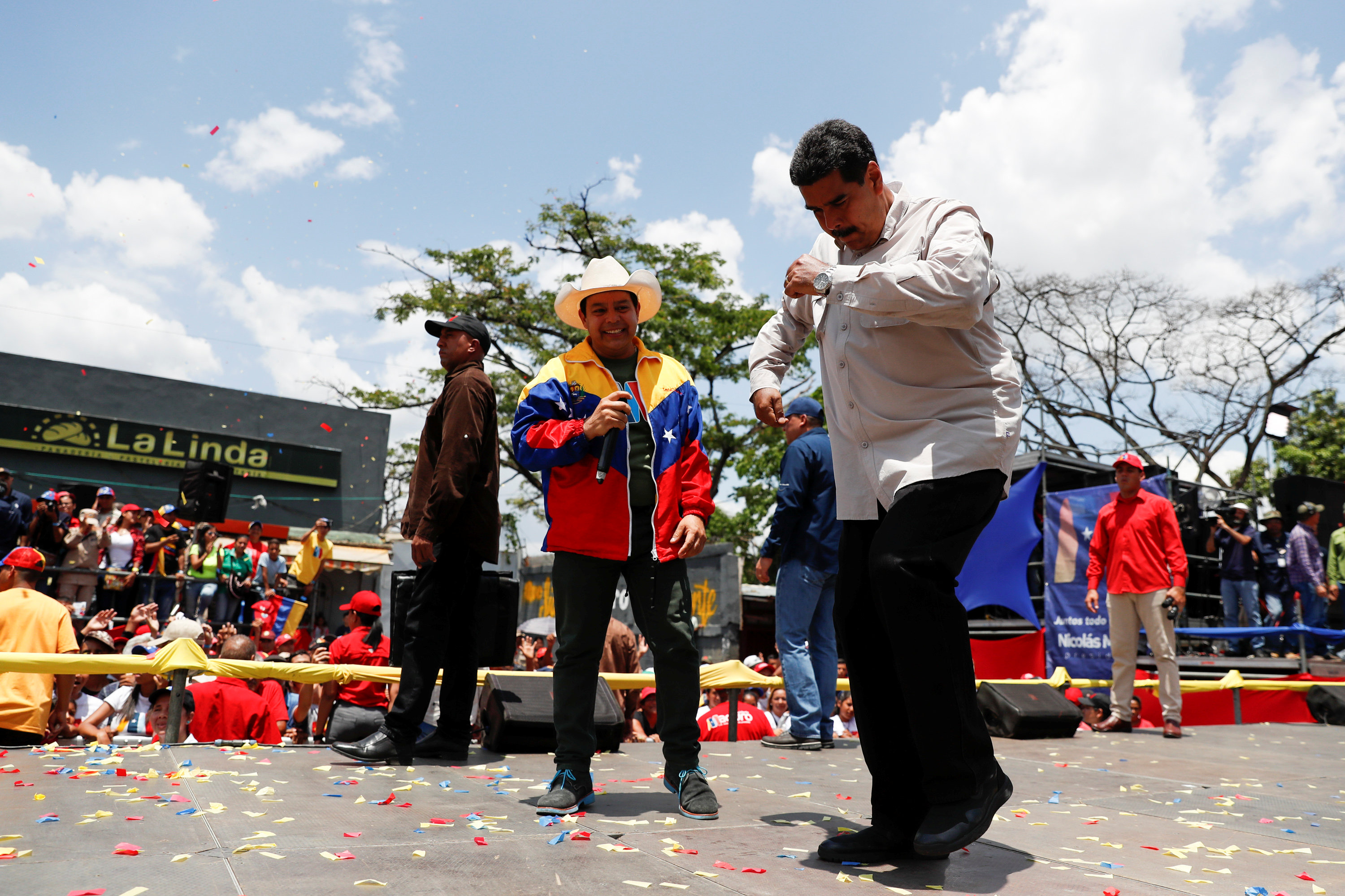 ¡Desesperada campaña! Maduro se vale de las grandes plataformas en la web para buscar votos