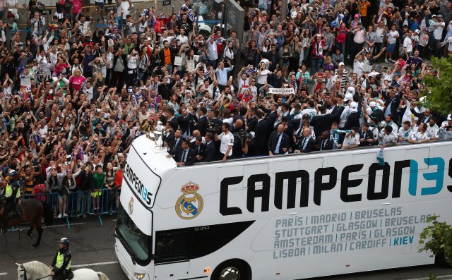 Soccer Football - Real Madrid celebrate winning the Champions League Final - Madrid, Spain - May 27, 2018   Real Madrid team bus during victory celebrations   REUTERS/Sergio Perez