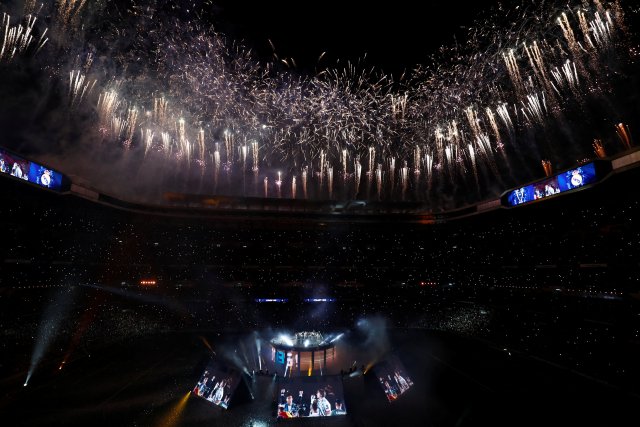 Soccer Football - Real Madrid celebrate winning the Champions League Final - Santiago Bernabeu, Madrid, Spain - May 27, 2018   General view during the victory celebrations   REUTERS/Javier Barbancho