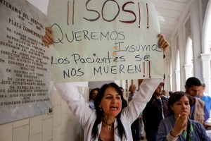 En imágenes: La agonía del Hospital Vargas de Caracas