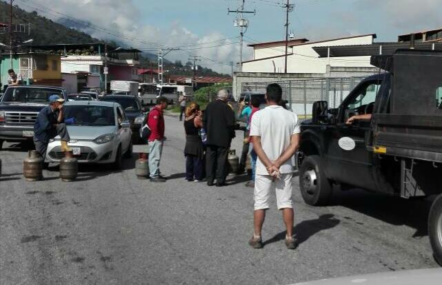 Cardenal Porras se solidariza con habitantes de Mérida que protestan por falta de gas #10May (fotos)