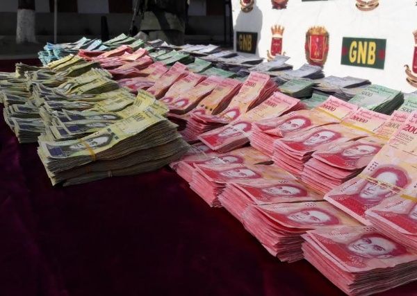Incautan más de un millardo de bolívares en efectivo en Ciudad Bolívar