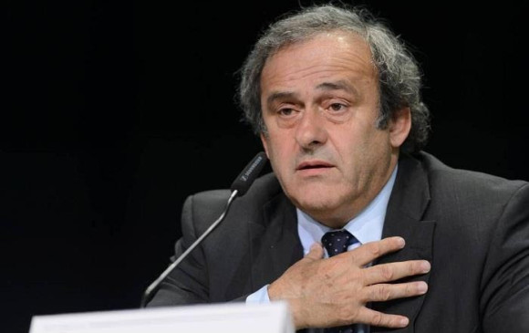 Platini pide a la FIFA el levantamiento de su suspensión