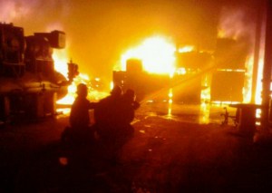 Reportaron incendio en una empresa de alimentos en Aragua (fotos)