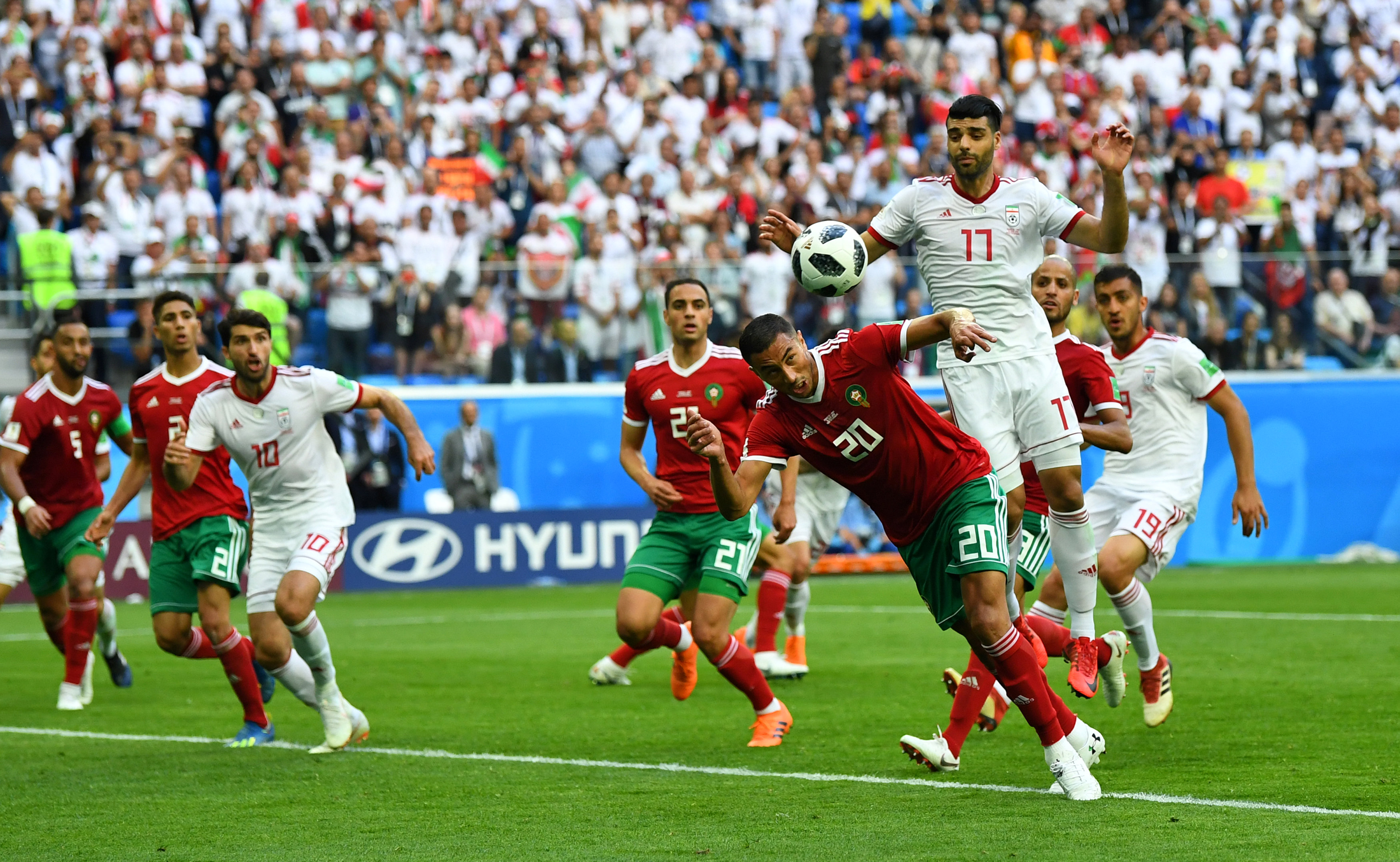 En FOTOS: Marruecos e Irán protagonizaron un encuentro con autogol incluído