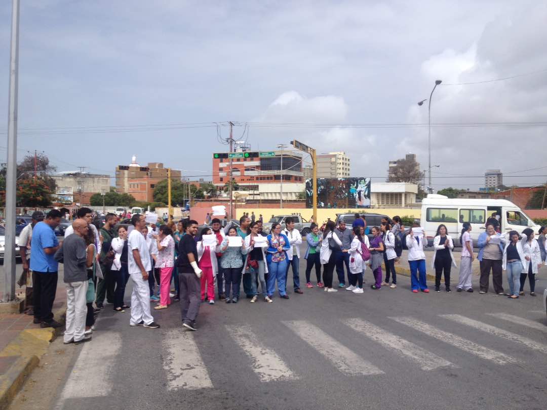 Empleados del Hospital Luis Ortega en Nueva Esparta protestan por salarios dignos #27Jun (fotos)