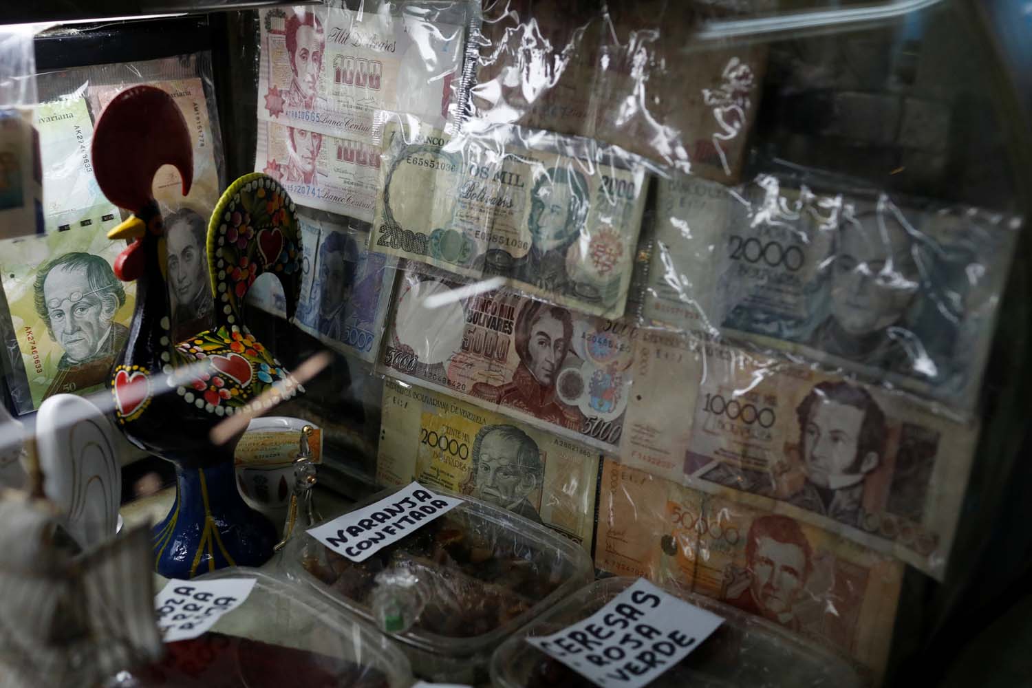 Desequilibrios macroeconómicos pintan a Venezuela como la economía peor administrada del mundo
