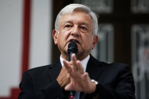 López Obrador pide más facultades para nueva guardia militarizada en México