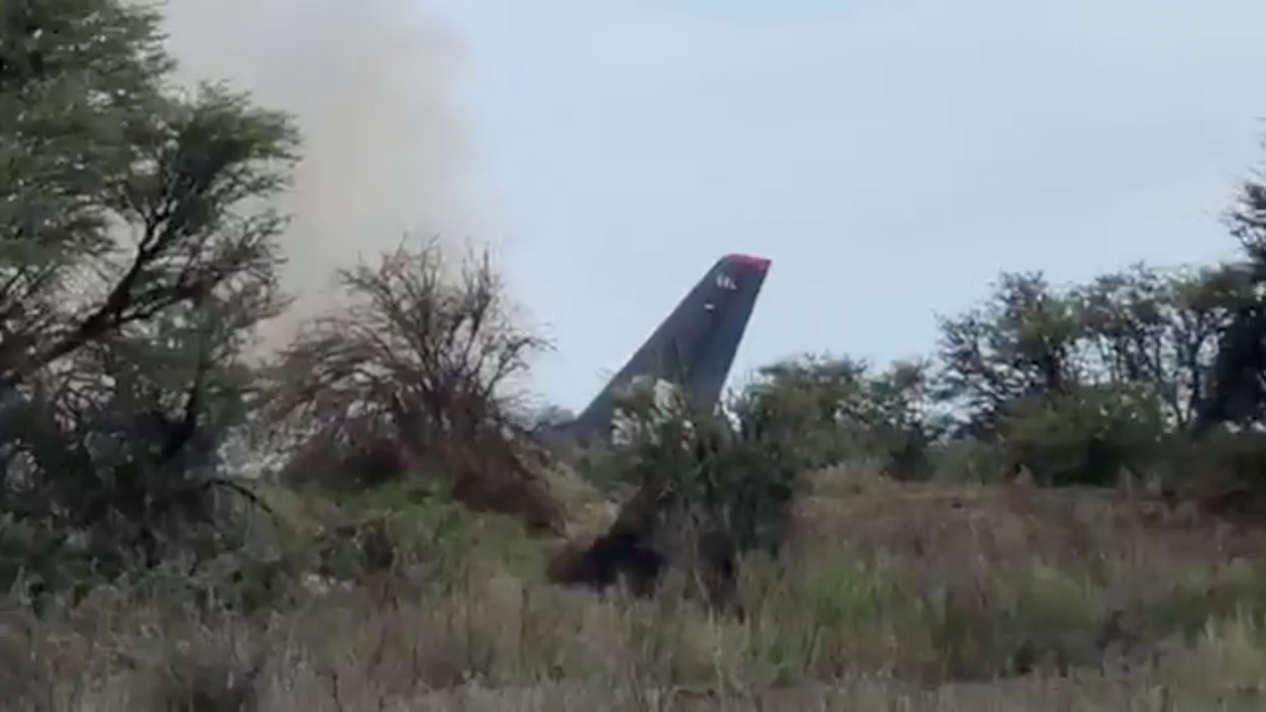Once ocupantes del avión accidentado en México permanecen hospitalizados
