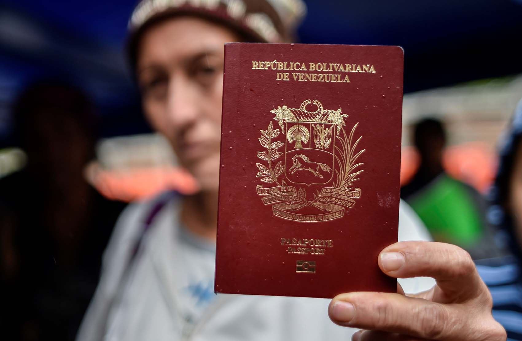 Once países reconocerán pasaportes vencidos de venezolanos